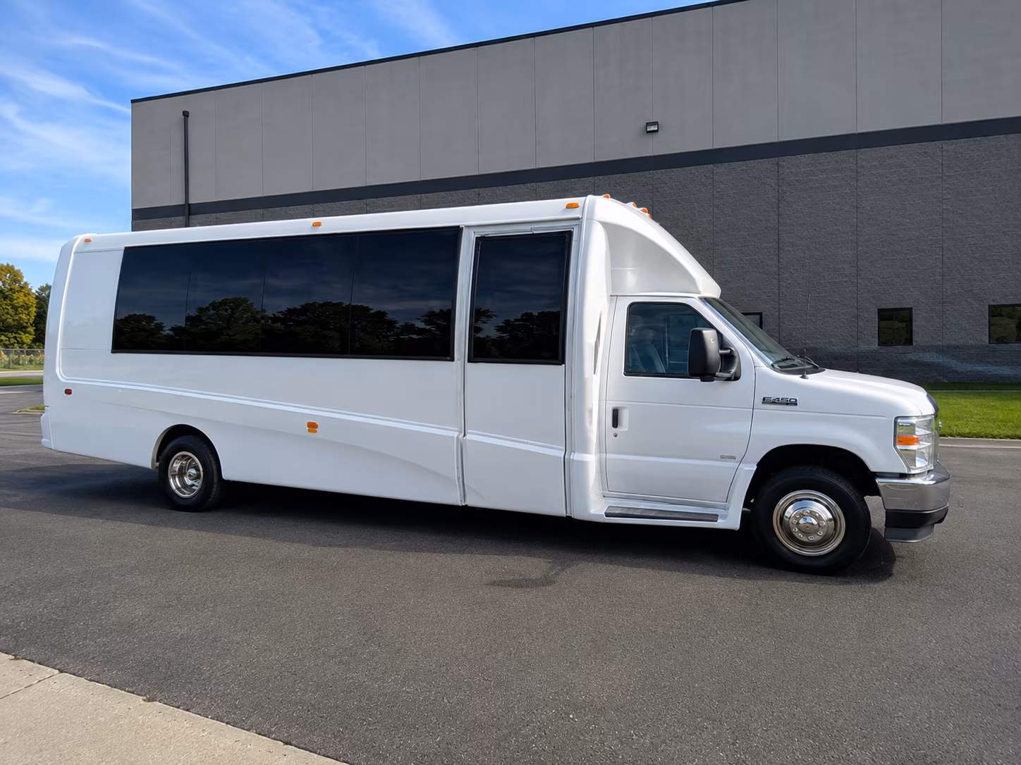 Reno Airport Shuttle & Transportation party bus exterior